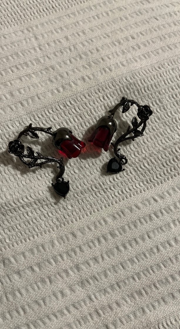 Bordo Siyah Gotik Gül Küpe - Görsel 2