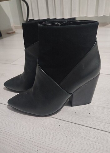 37 Beden Orjinal vince camuto topuklu bot