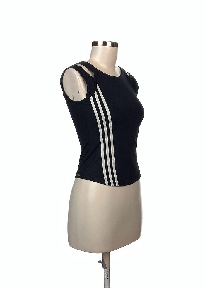 Adidas T-shirt %70 İndirimli. - Görsel 2