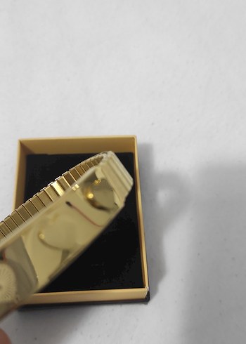 Kalpli Altın Renkli Kadın Bileklik lastikli - Görsel 3