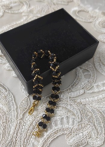 Zincir Detaylı Siyah Yılan Desenli Bileklik - Görsel 2