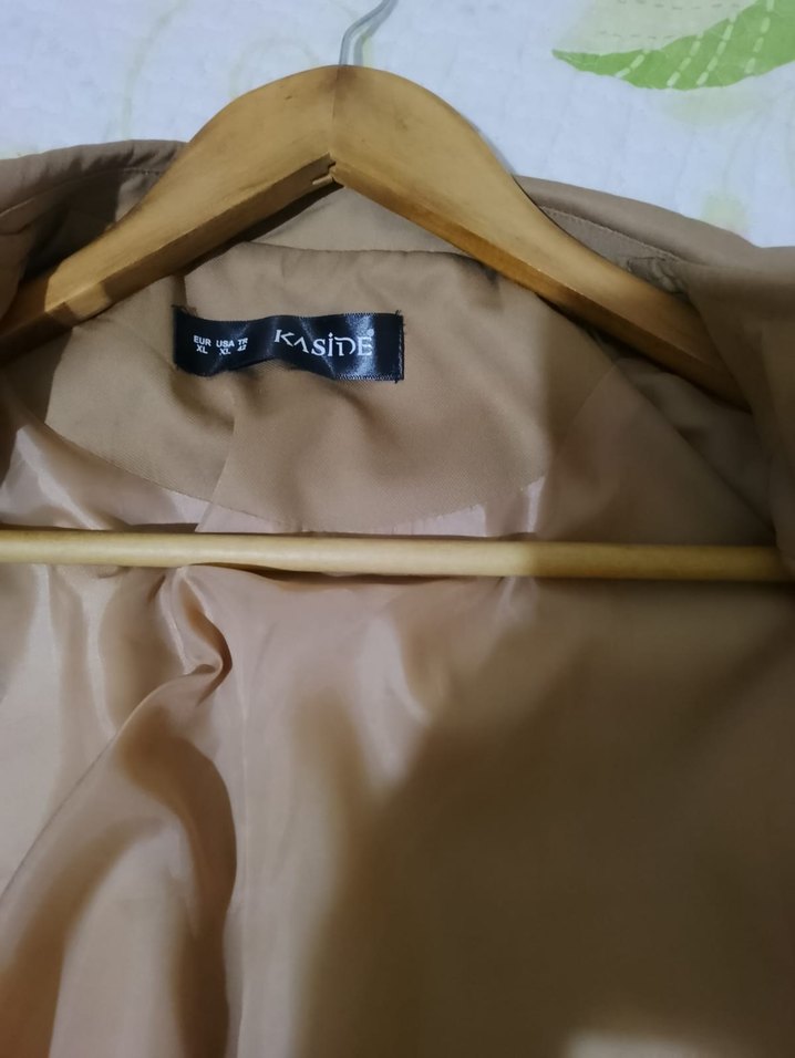 hiç kullanılmamış mevsimlik mont - Görsel 3