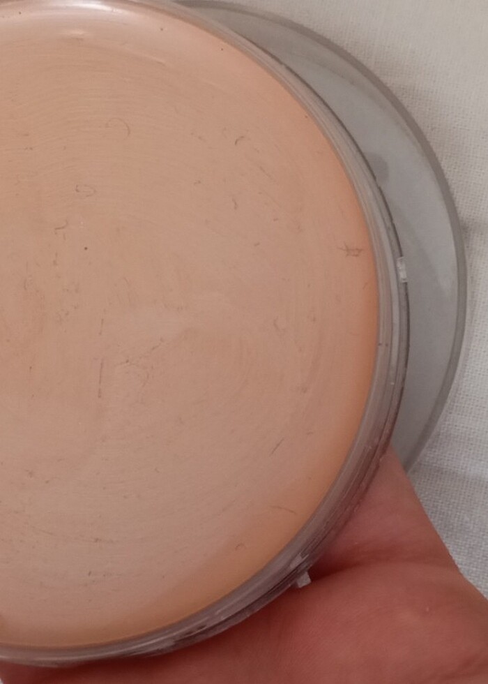 Yoğun kapatıcılı fondöten  - Görsel 2