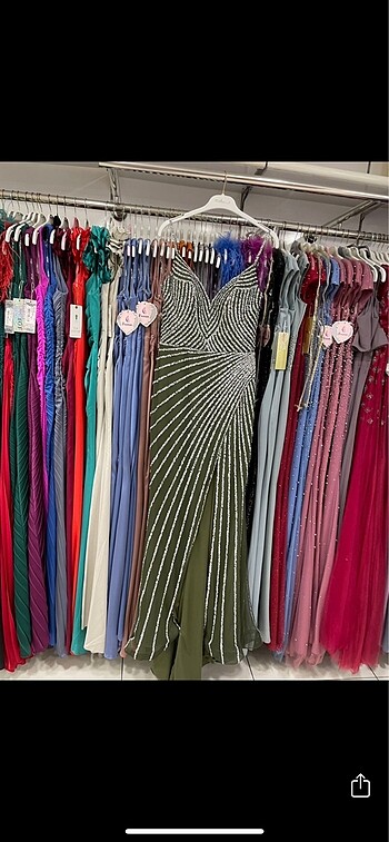 Özel tasarım abiye 1 kez giyildi 42 beden ama 38 tü 42 beden uyu