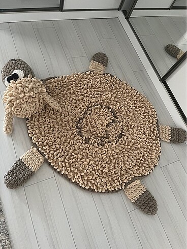  Çocuk el örgü kilim halı