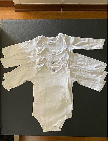 Carters Carters Uzun kollu 4 lü body 9 Aylık