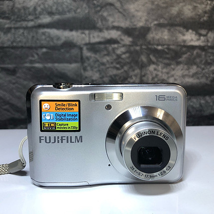 Diğer Fujifilm Finepix AV250 16MP Digital Camera - 3x Optical Zoom