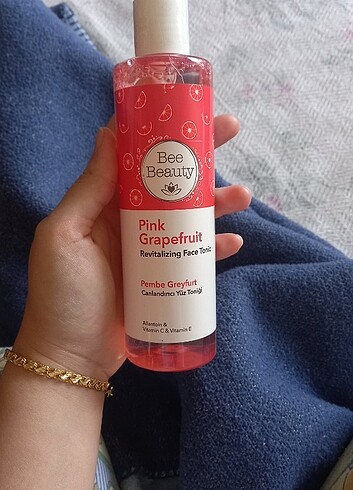 Beden Bee Beauty Pembe Greyfurt Canlandırıcı Yüz Tonik 250 ml