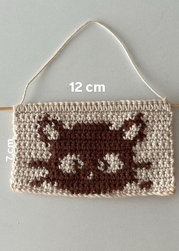 Diğer Kahverengi Kedi Desenli Örgü Duvar Süsü