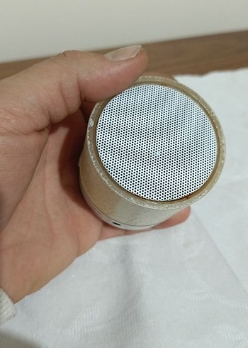 Beyaz Bluetooth Hoparlör - Görsel 2