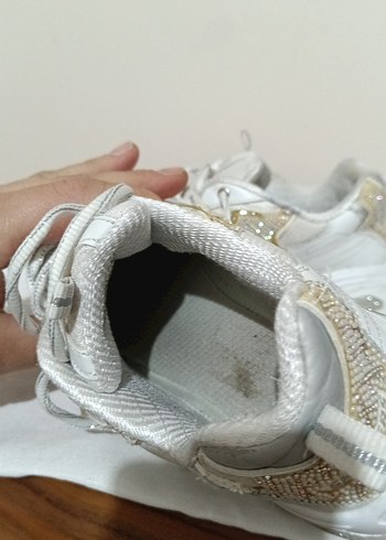 Beyaz Bağcıklı Yılan Desenli Spor Ayakkabı - Görsel 3