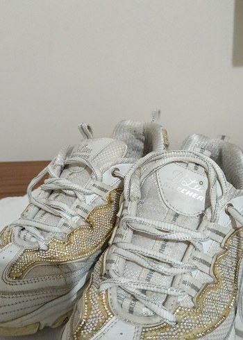 Beyaz Bağcıklı Yılan Desenli Spor Ayakkabı - Görsel 2