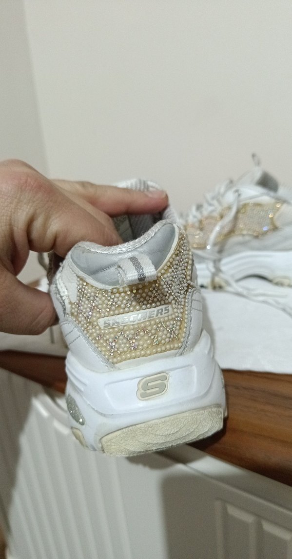 Beyaz Bağcıklı Yılan Desenli Spor Ayakkabı - Görsel 4