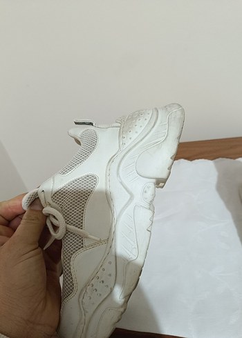 Gri Detaylı Beyaz Kadın Spor Ayakkabı - Görsel 5