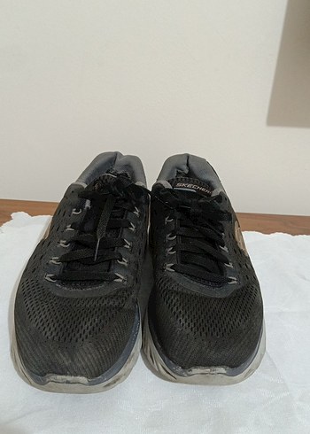 Skechers 42