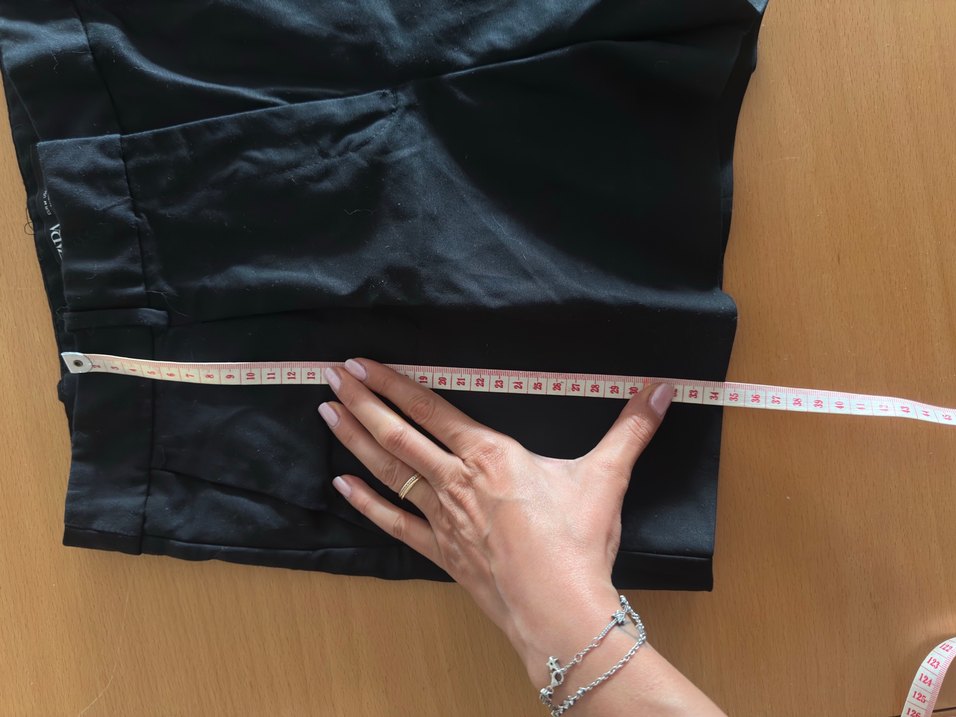Zara siyah Yüksek Bel Şort — görsel 5/7
