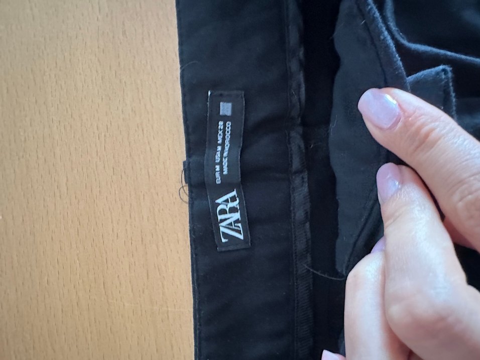 Zara siyah Yüksek Bel Şort — görsel 2/7