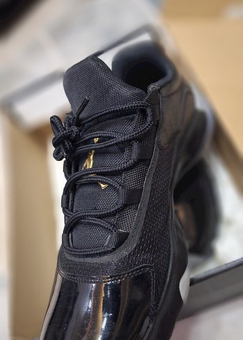 NİKE AIR JORDAN 11 CMFT FLOW - Görsel 4