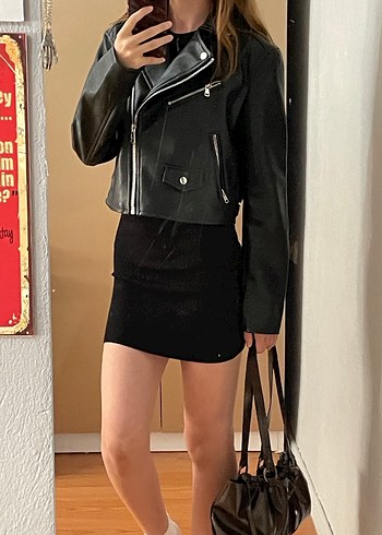 Siyah Deri Ceket Bershka - Görsel 2