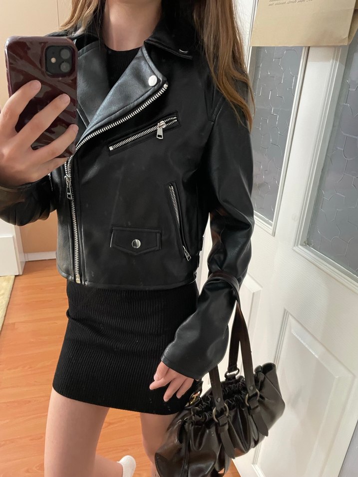 Siyah Deri Ceket Bershka - Görsel 3