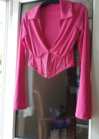 Pembe V Yaka Düğmeli Kız Bolero