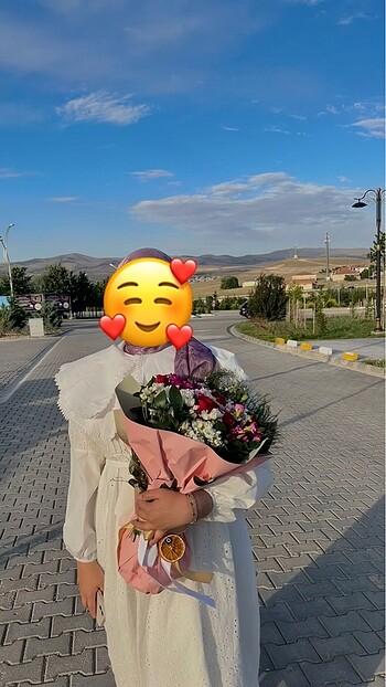 40 Beden beyaz Renk Fistolu tesettür elbise