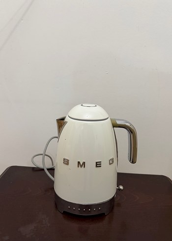 Smeg Beyaz Kettle - Görsel 2