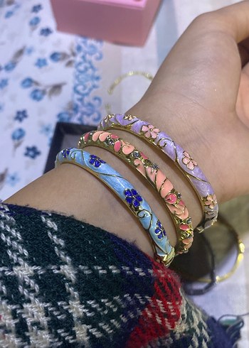Çiçek Desenli Renkli Boncuklu Bilezik Seti - Görsel 2