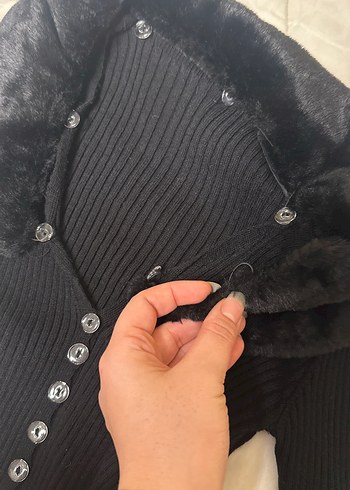 Düğmeli Siyah Gotik Kadın Triko - Görsel 6