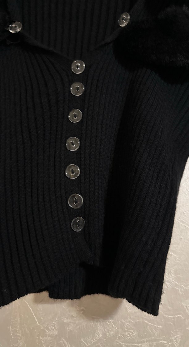 Düğmeli Siyah Gotik Kadın Triko - Görsel 3