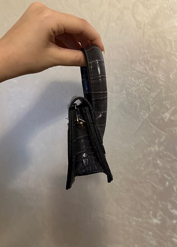 Küçük Siyah Yılan Derisi Desenli Deri Çanta - Görsel 3