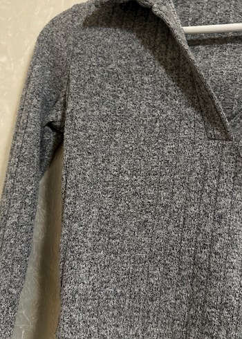 Gri V Yaka Uzun Kollu Örgü Kadın Kazak - Görsel 3