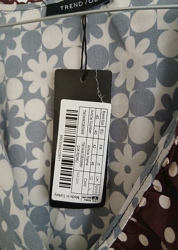 Puantiye Detaylı V Yaka Desenli Kadın Bluz - Görsel 4