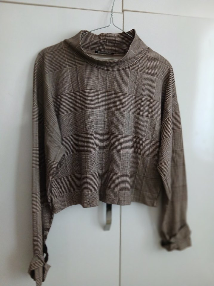 Düğmeli Boğazlı Kadın Triko - Görsel 4