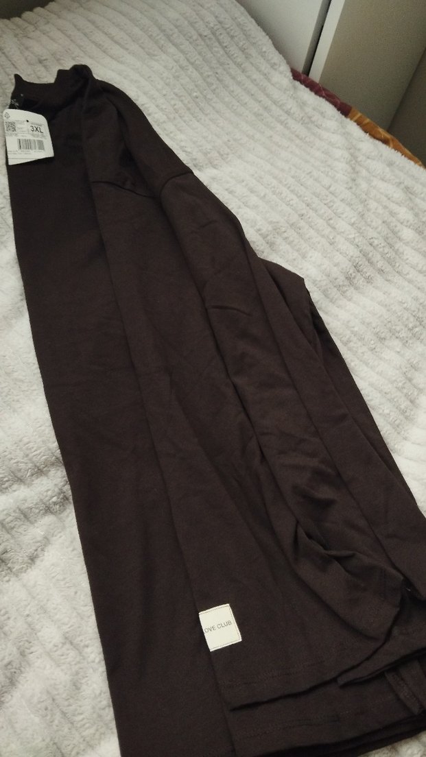 Koyu Kahverengi Oversize Bisiklet Yaka Tişört — görsel 5/6