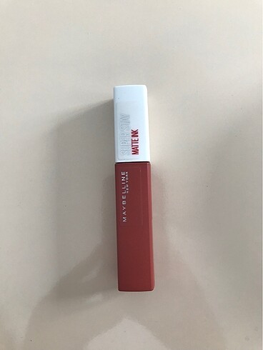 MAYBELLİNE matte 135 GLOBETROTTER