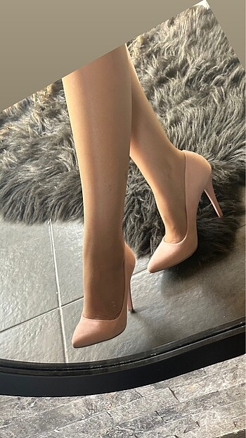 Pudra renk stiletto