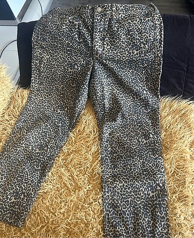 Mango leopar desenli pantolon