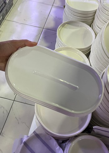 Beyaz Oval Seramik Yemek Kabı - Görsel 2