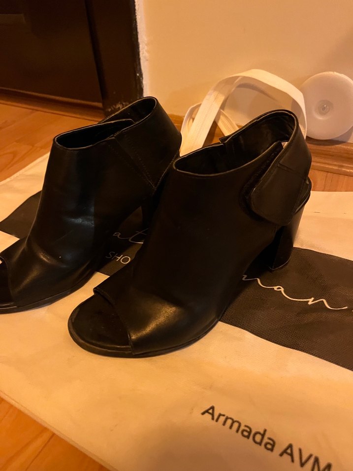 Siyah Deri Tokalı Kadın Topuklu - Görsel 3