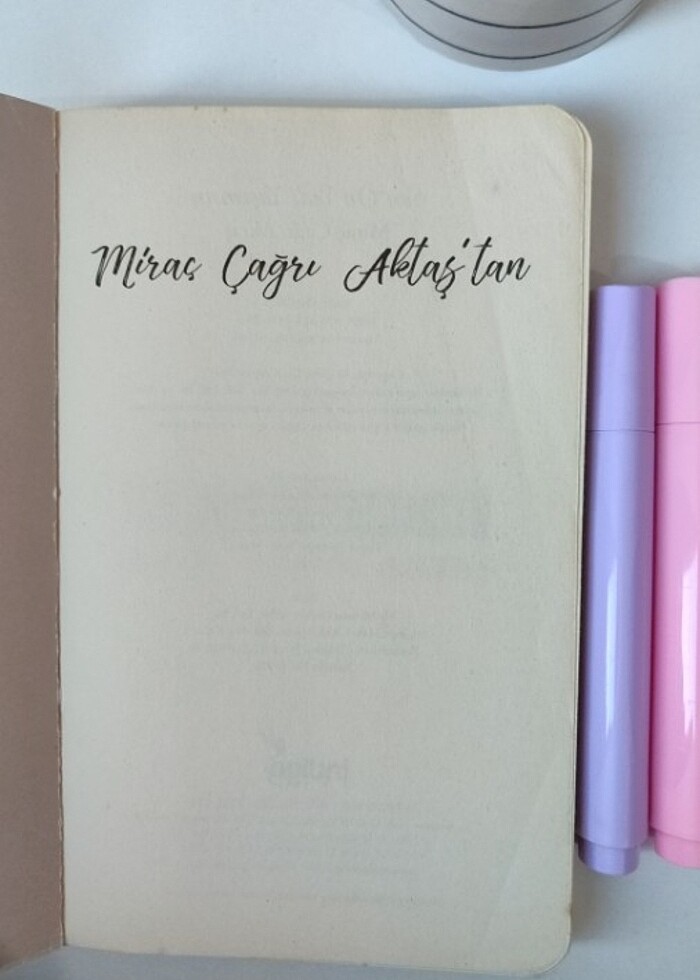 İNDİGO YAYINLARI MİRAÇ ÇAĞRI AKTAŞ SEN ON YEDİ YAŞIMSIN  - Görsel 4