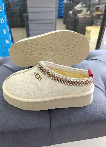Ugg terlik