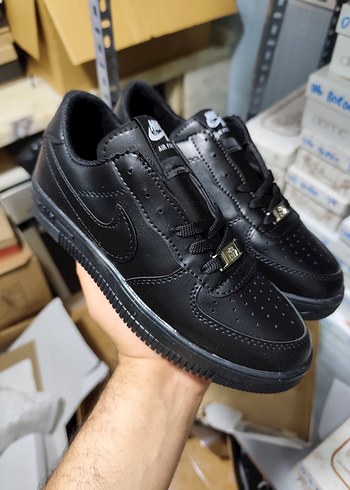 Nike Siyah Deri Sneaker
