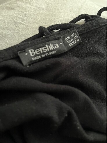 xs Beden siyah Renk Bershka elbise
