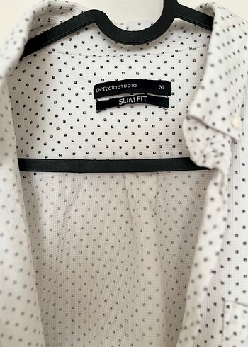 Uzun Kollu Beyaz Puantiyeli Erkek Gömlek - Görsel 3