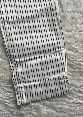 Gri Çizgili Kadın Pantolon - Görsel 3