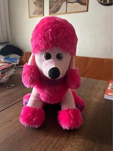Pembe peluş
