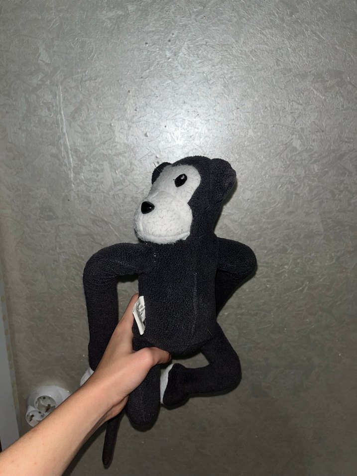 Koyu Gri Peluş Maymun Oyuncak - Görsel 2