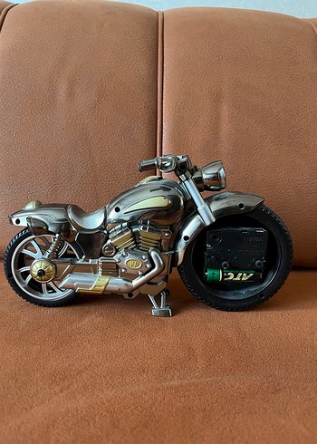 Motosiklet tasarımlı saat - Görsel 2