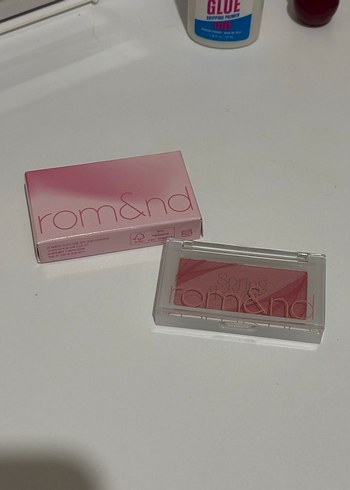 Nars rom&nd Pembe Allık